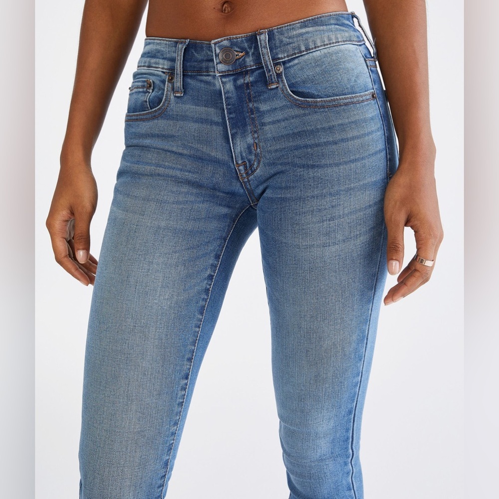 Aeropostale Low Rise Skinny Jeans
